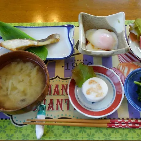 Inn Bikkuri Rietan